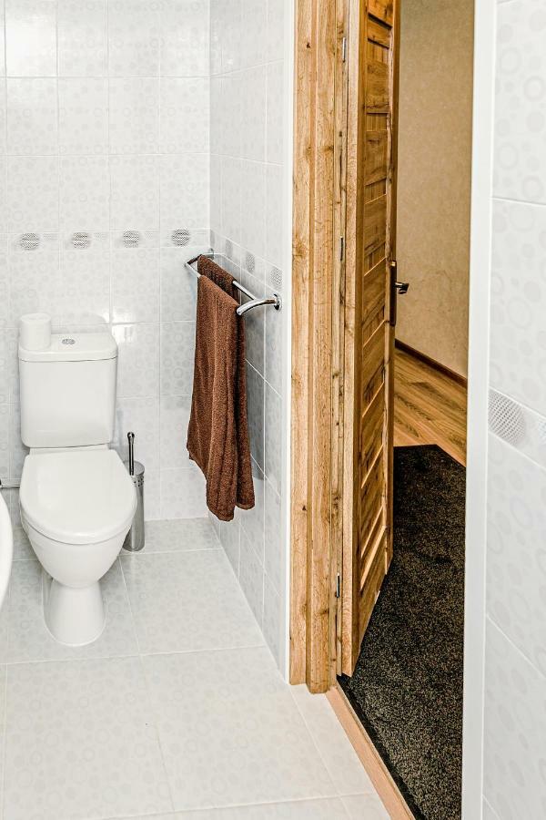 Everena Guest House Rokiskis Extérieur photo